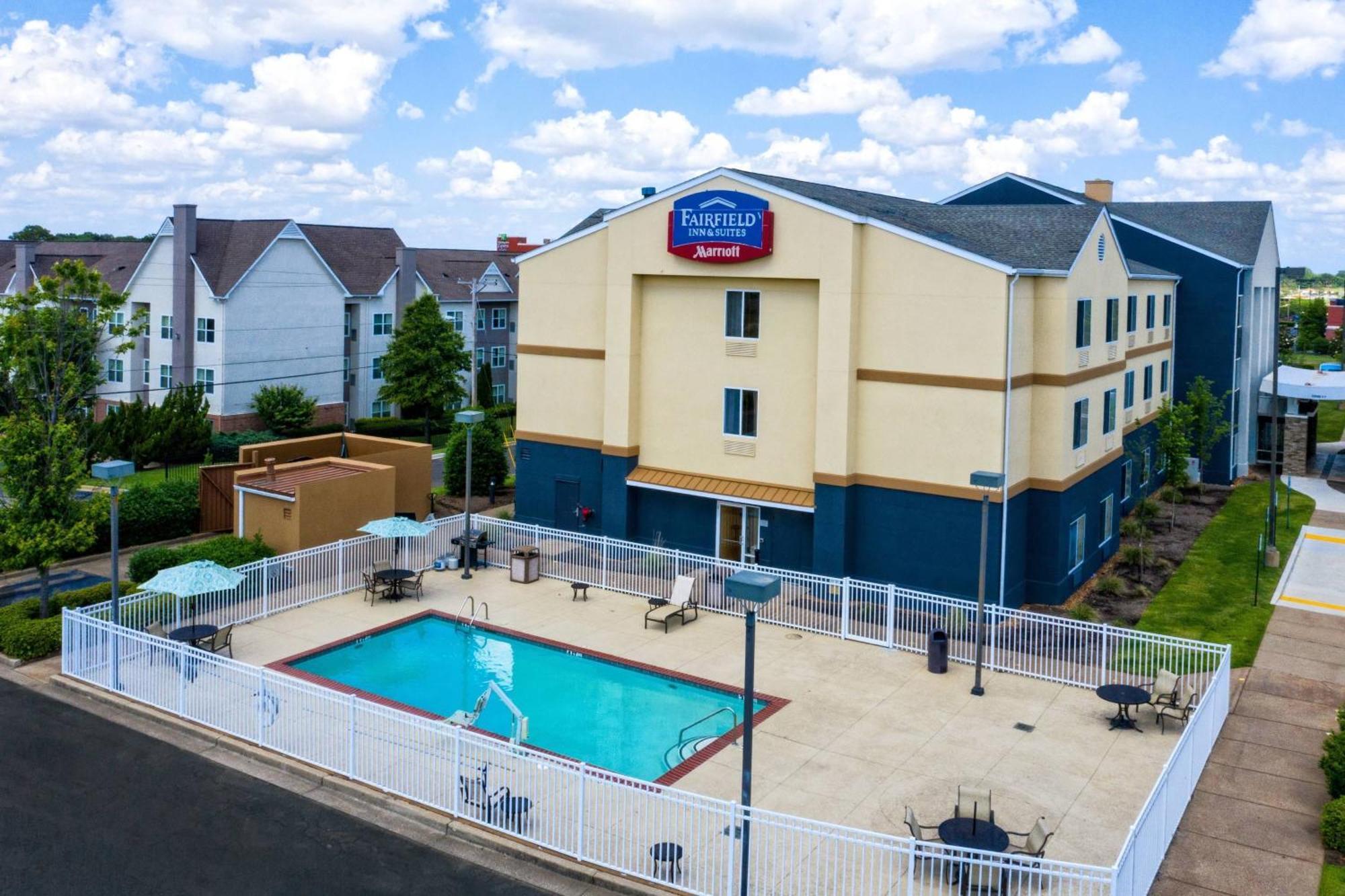 Fairfield Inn & Suites Memphis Саутгейвен Екстер'єр фото